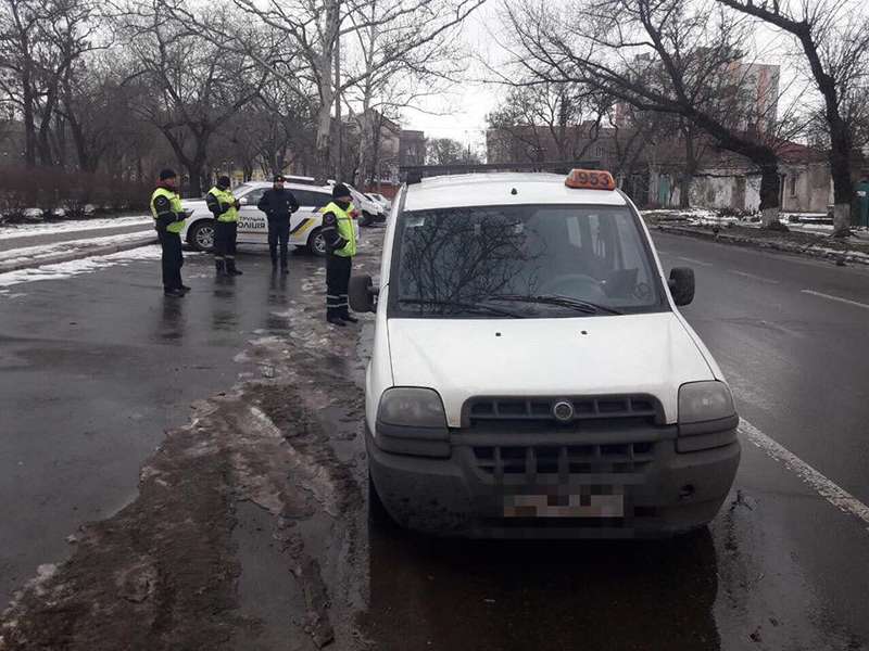 В Николаеве проверили на безопасность такси