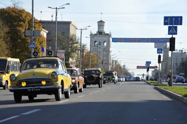 Автопробег ГАИ в Запорожье за безопасность дорожного движения.Фото